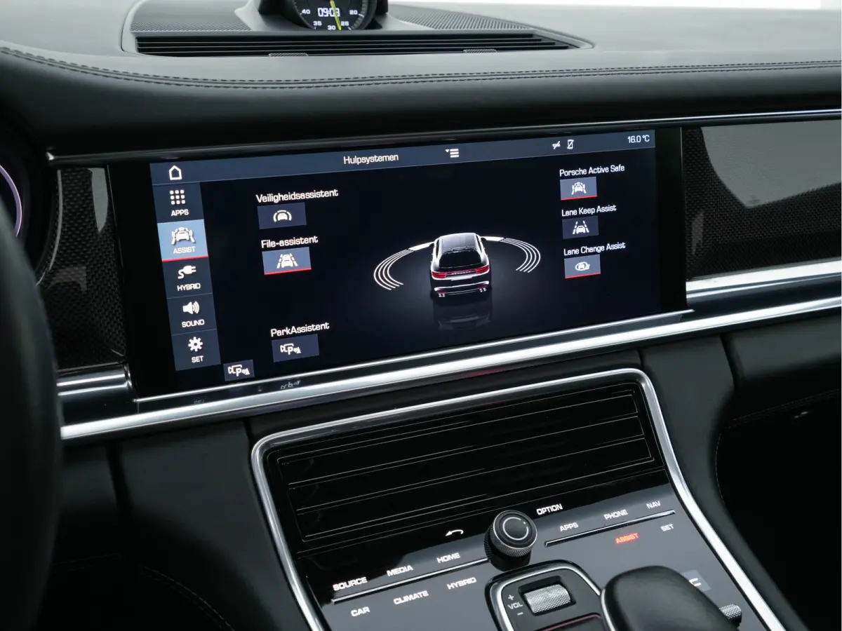 2.9 4 E-Hybrid (Plug-In) Aut. *PANO | LEATHER | NAVI-FULLMAP | AIR-SUSPENSION | KEYLESS | BOSE-SURROUND | SOFT-CLOSE | ADAPT-CRUISE | SURROUND-VIEW | DAB | MEMORY-PACK | CARPLAY | SPORT-SEAT