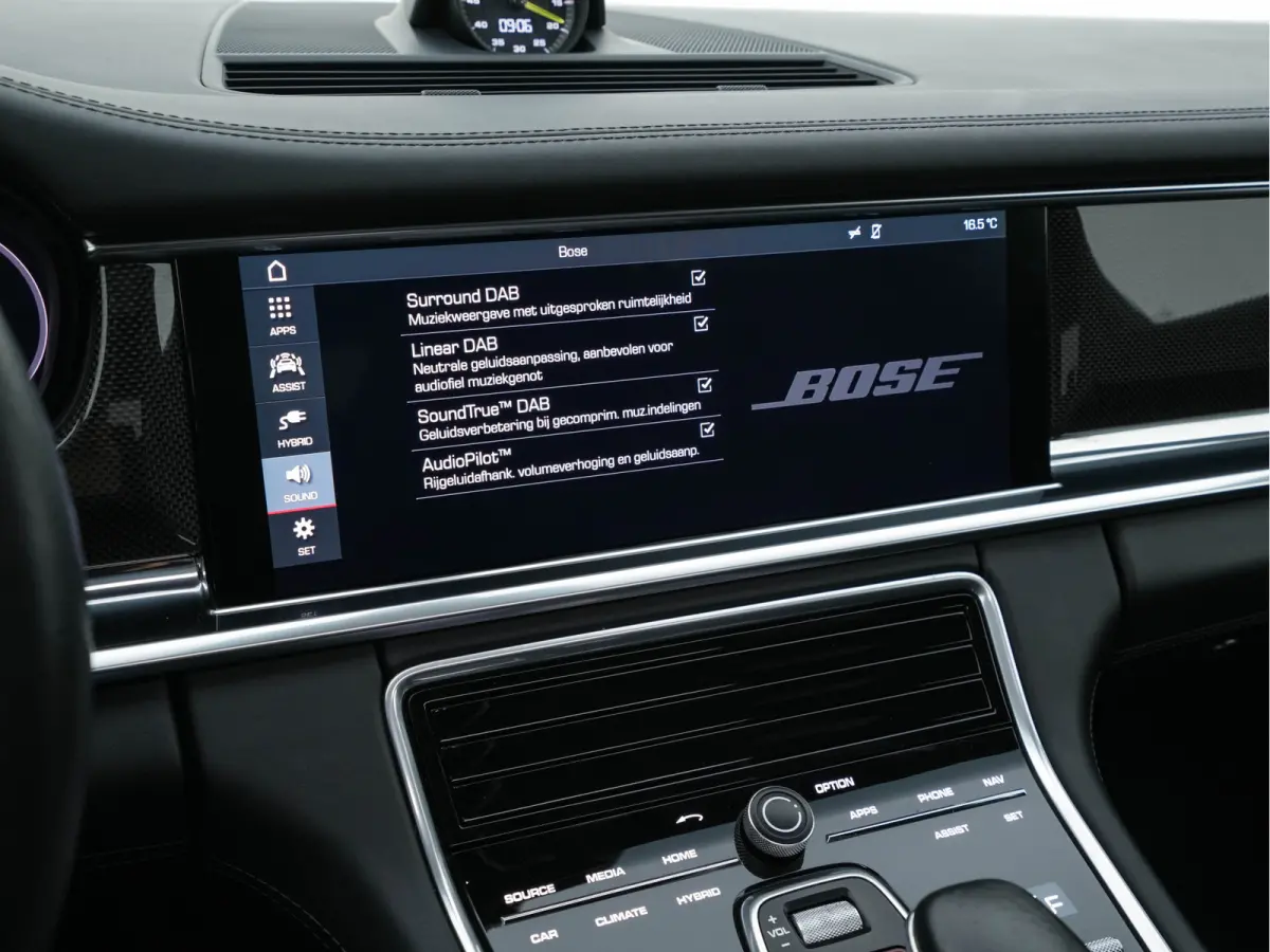 2.9 4 E-Hybrid (Plug-In) Aut. *PANO | LEATHER | NAVI-FULLMAP | AIR-SUSPENSION | KEYLESS | BOSE-SURROUND | SOFT-CLOSE | ADAPT-CRUISE | SURROUND-VIEW | DAB | MEMORY-PACK | CARPLAY | SPORT-SEAT