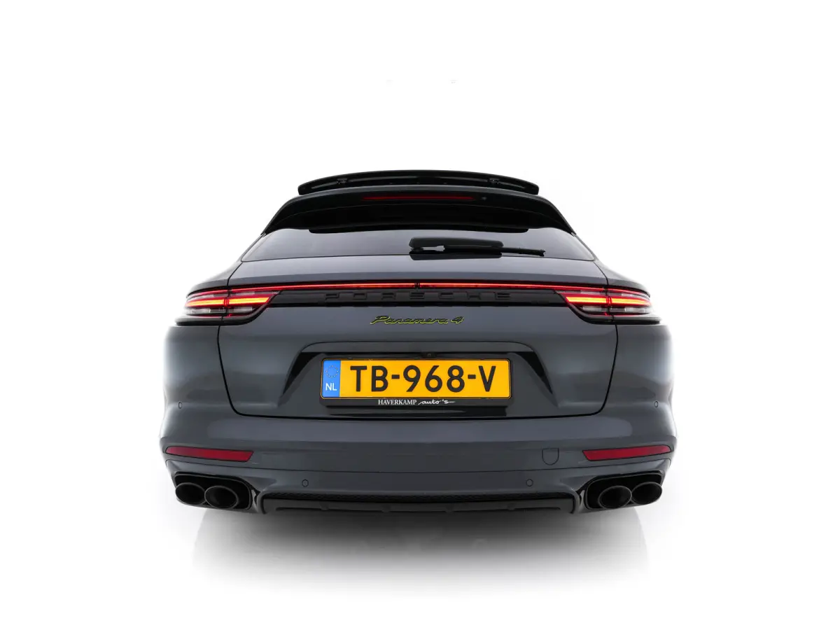 2.9 4 E-Hybrid (Plug-In) Aut. *PANO | LEATHER | NAVI-FULLMAP | AIR-SUSPENSION | KEYLESS | BOSE-SURROUND | SOFT-CLOSE | ADAPT-CRUISE | SURROUND-VIEW | DAB | MEMORY-PACK | CARPLAY | SPORT-SEAT