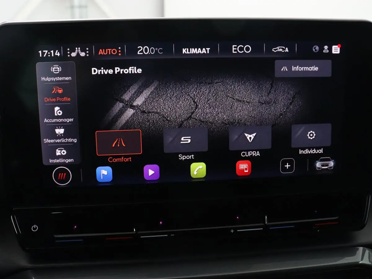 1.4 eHybrid VZ | 245pk | Leder | Stoelverwarming | Camera | Carplay | Memory | Sfeerverlichting | Navigatie | Adaptive cruise | Keyless | Sportstoelen | Full LED | 19'' | PHEV | Plug In