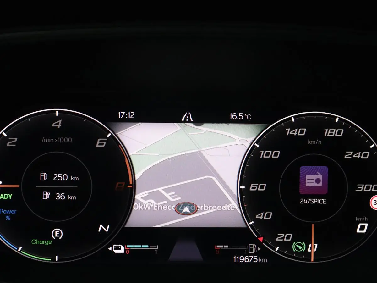 1.4 eHybrid VZ | 245pk | Leder | Stoelverwarming | Camera | Carplay | Memory | Sfeerverlichting | Navigatie | Adaptive cruise | Keyless | Sportstoelen | Full LED | 19'' | PHEV | Plug In