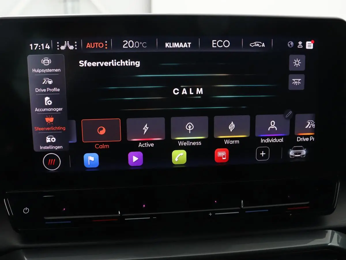 1.4 eHybrid VZ | 245pk | Leder | Stoelverwarming | Camera | Carplay | Memory | Sfeerverlichting | Navigatie | Adaptive cruise | Keyless | Sportstoelen | Full LED | 19'' | PHEV | Plug In
