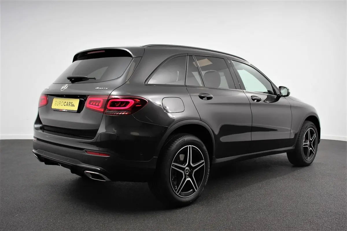 4-MATIC Business AMG Night Pack Full LED Trekhaak Navigatie Parkeersensoren Camera MBUX Cruise control Climate control
