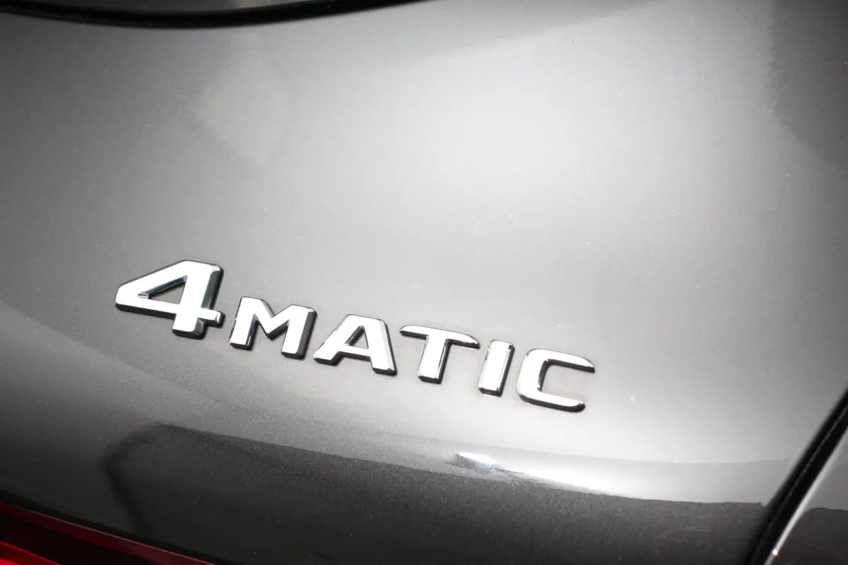 4-MATIC Business AMG Night Pack Full LED Trekhaak Navigatie Parkeersensoren Camera MBUX Cruise control Climate control