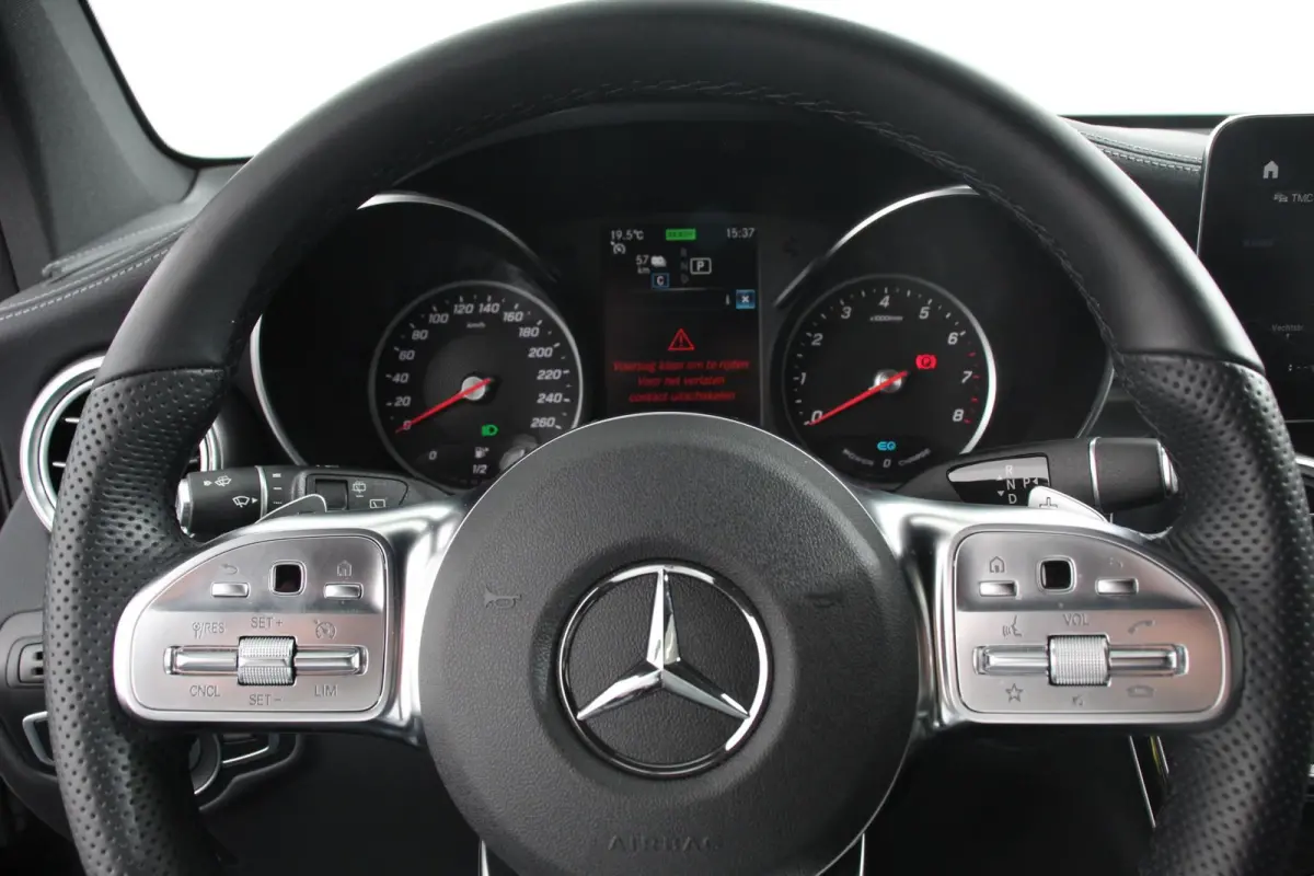 4-MATIC Business AMG Night Pack Full LED Trekhaak Navigatie Parkeersensoren Camera MBUX Cruise control Climate control