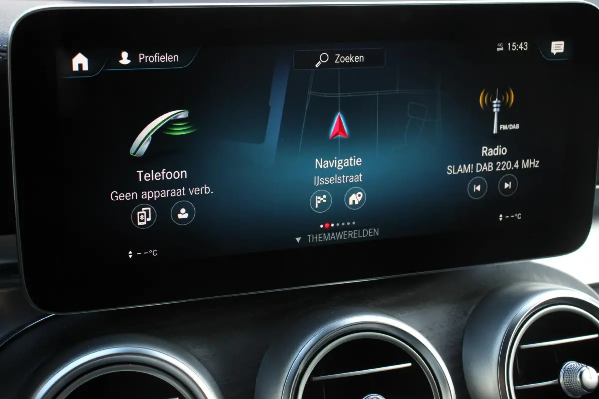 4-MATIC Business AMG Night Pack Full LED Trekhaak Navigatie Parkeersensoren Camera MBUX Cruise control Climate control