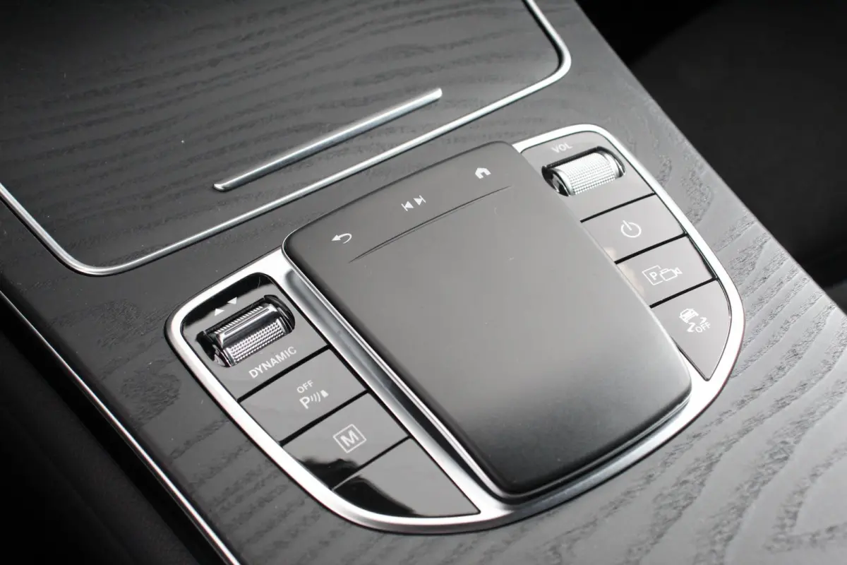 4-MATIC Business AMG Night Pack Full LED Trekhaak Navigatie Parkeersensoren Camera MBUX Cruise control Climate control