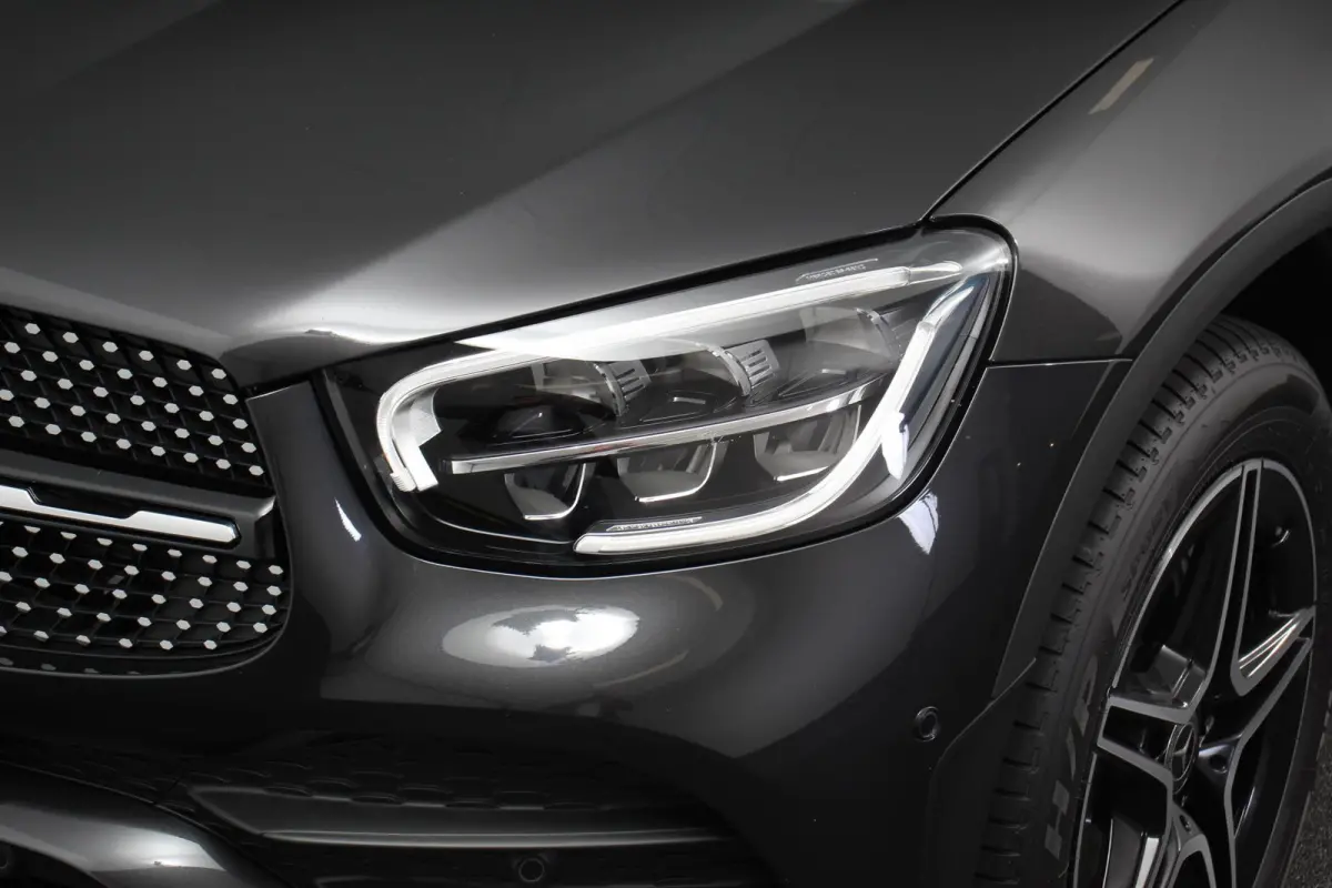 4-MATIC Business AMG Night Pack Full LED Trekhaak Navigatie Parkeersensoren Camera MBUX Cruise control Climate control