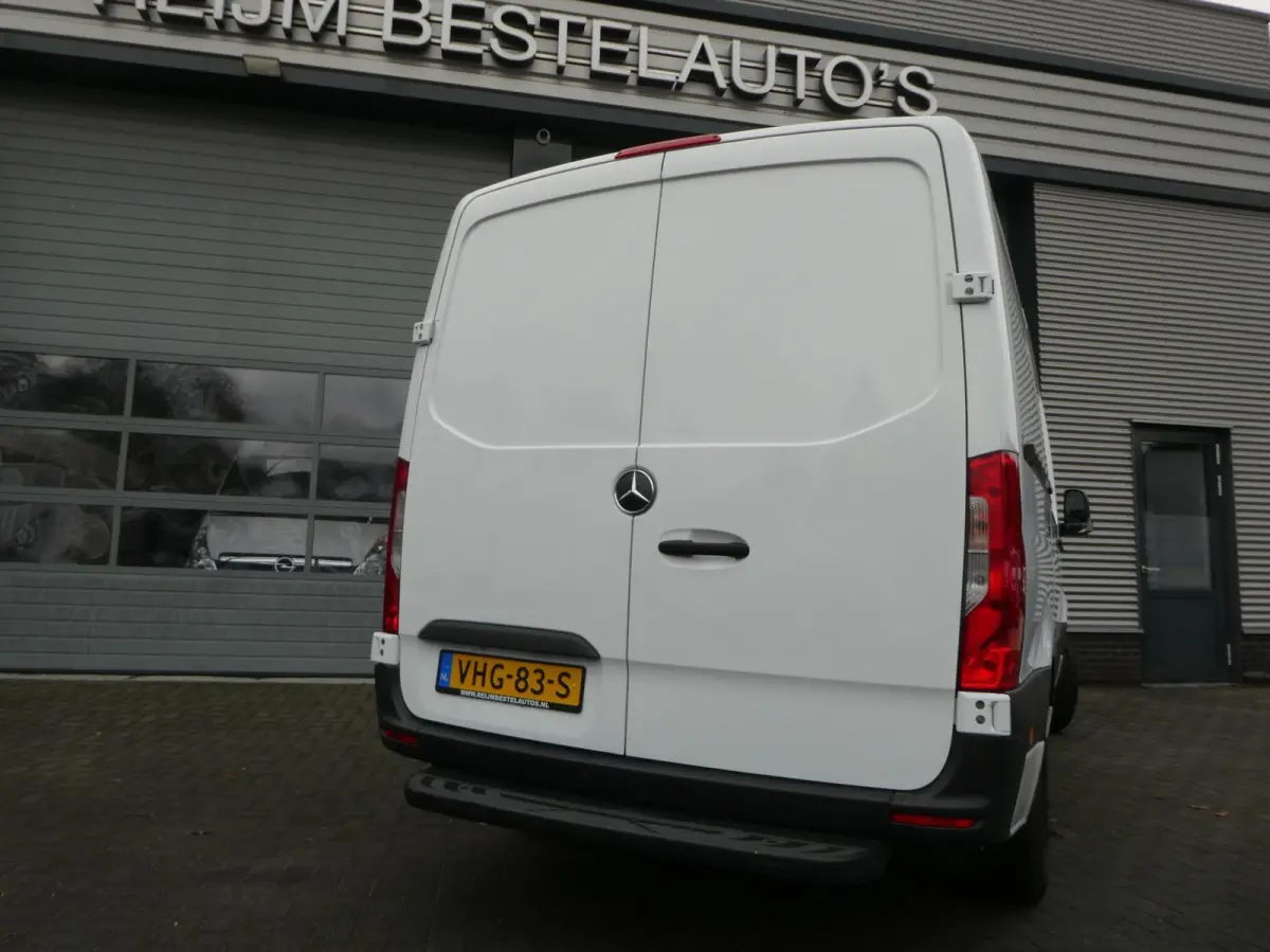314cdi 143pk, L2 H1 met Airco, Navigatie, Cruisecontrol.
