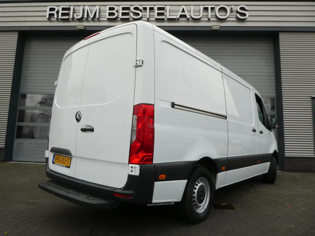 314cdi 143pk, L2 H1 met Airco, Navigatie, Cruisecontrol.