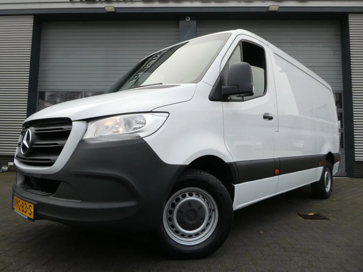 314cdi 143pk, L2 H1 met Airco, Navigatie, Cruisecontrol.