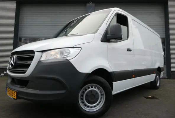 314cdi 143pk, L2 H1 met Airco, Navigatie, Cruisecontrol.