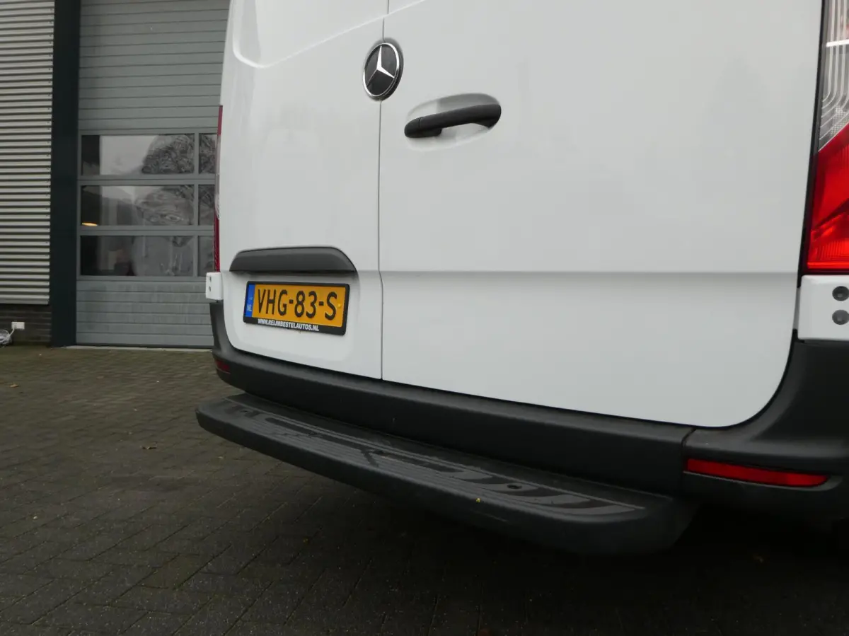314cdi 143pk, L2 H1 met Airco, Navigatie, Cruisecontrol.