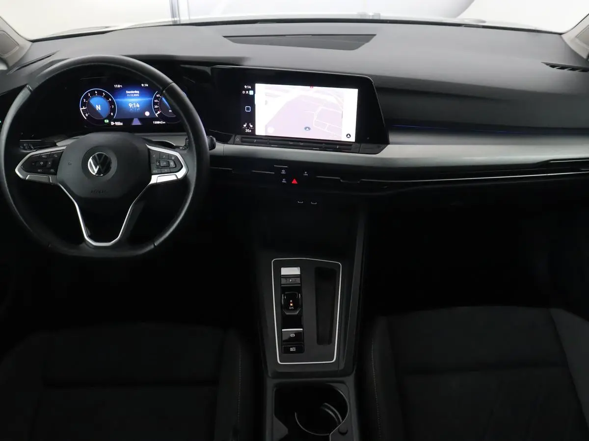 1.0 eTSI Life Business | Stoelverwarming | Massage | Carplay | Adaptive cruise | Sfeerverlichting | Navigatie | Park Assist | Getint glas | Full LED
