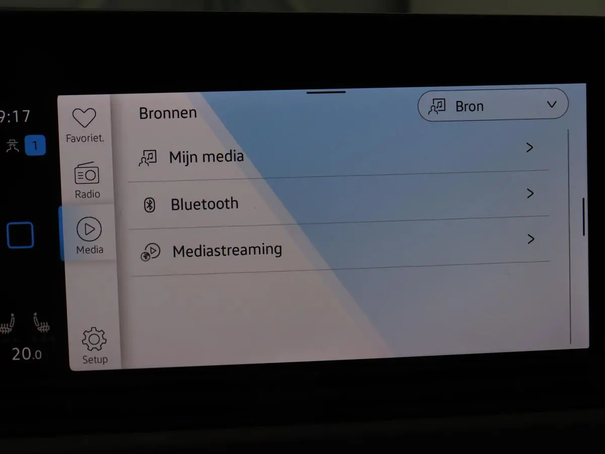 1.0 eTSI Life Business | Stoelverwarming | Massage | Carplay | Adaptive cruise | Sfeerverlichting | Navigatie | Park Assist | Getint glas | Full LED