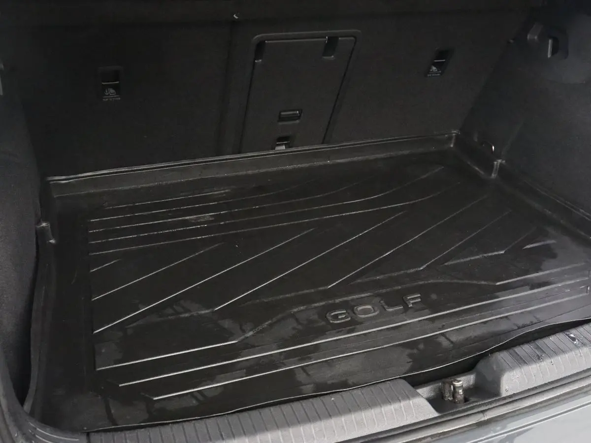 1.0 eTSI Life Business | Stoelverwarming | Massage | Carplay | Adaptive cruise | Sfeerverlichting | Navigatie | Park Assist | Getint glas | Full LED