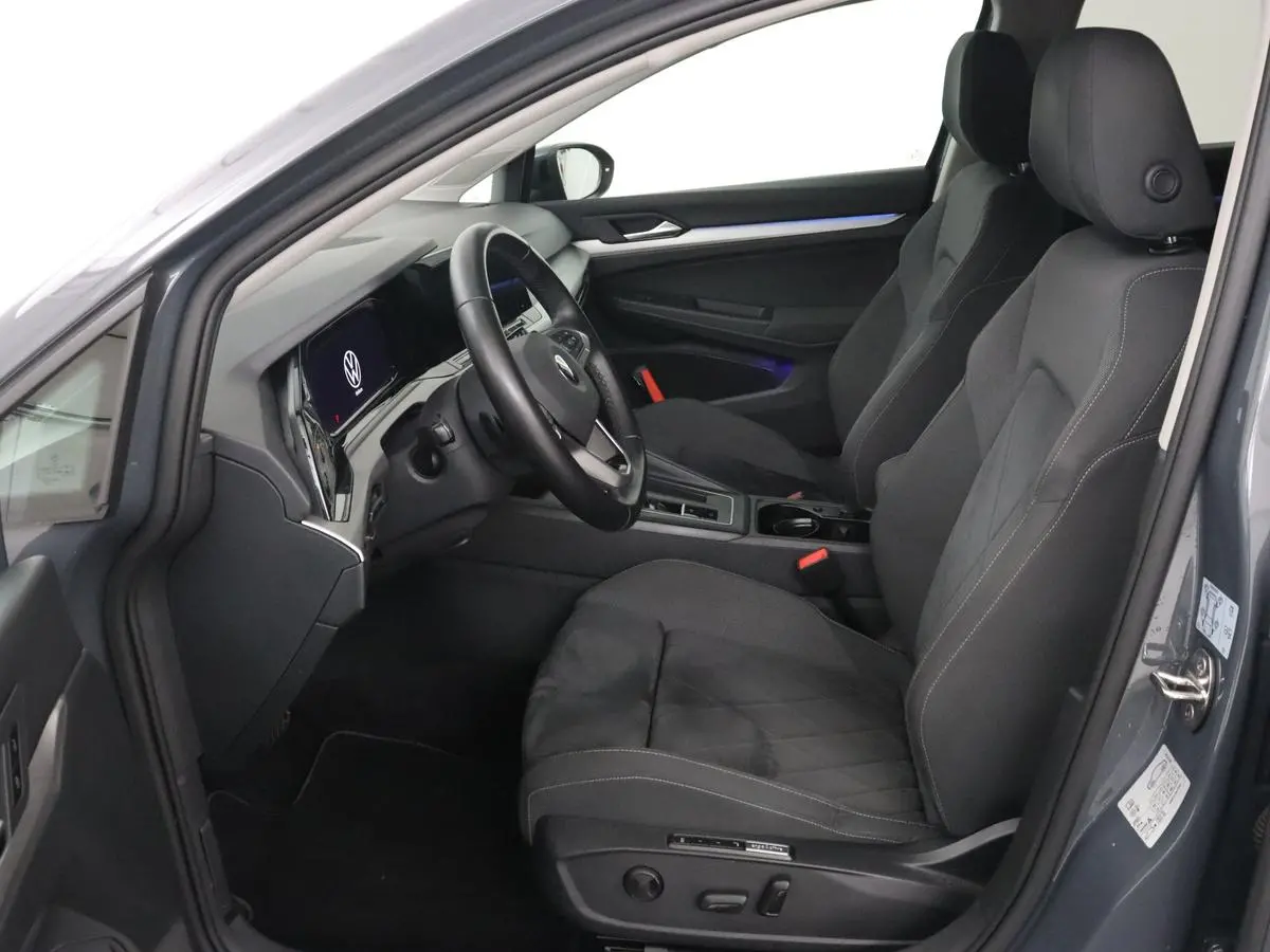 1.0 eTSI Life Business | Stoelverwarming | Massage | Carplay | Adaptive cruise | Sfeerverlichting | Navigatie | Park Assist | Getint glas | Full LED