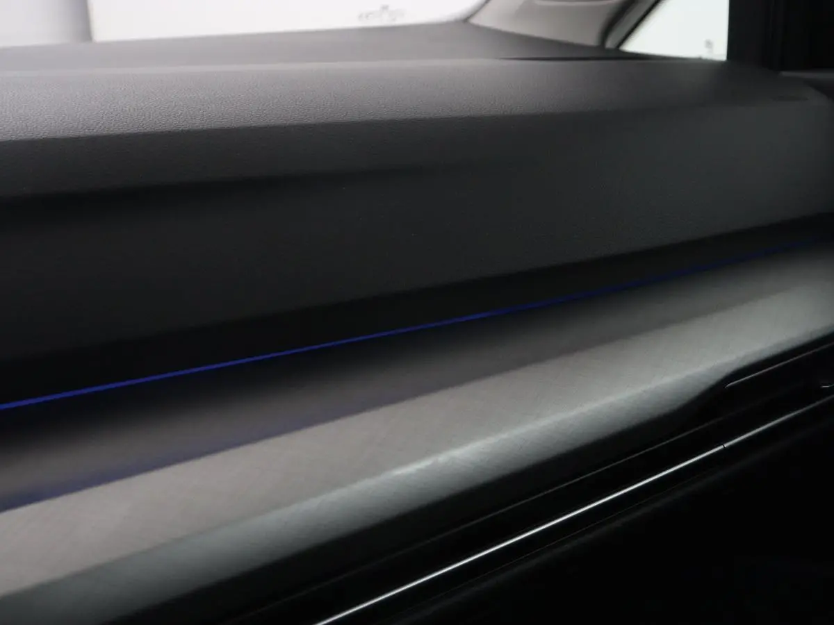 1.0 eTSI Life Business | Stoelverwarming | Massage | Carplay | Adaptive cruise | Sfeerverlichting | Navigatie | Park Assist | Getint glas | Full LED