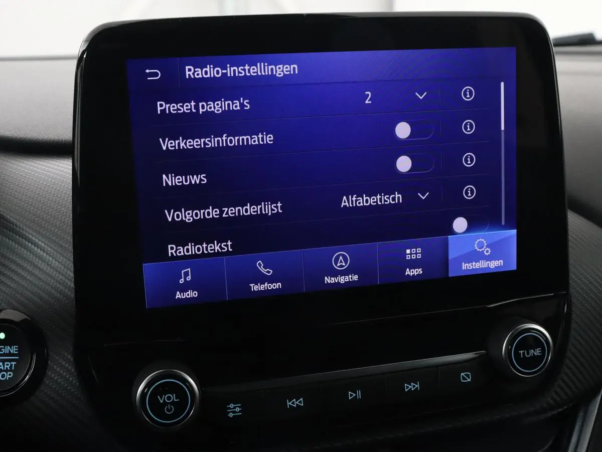 1.0 EcoBoost Hybrid ST-Line X | Adaptive cruise | Camera | Half leder | B&O Sound | Carplay | Navigatie | Digital Cockpit | Full LED | Dodehoek detectie | Climate control | Bluetooth