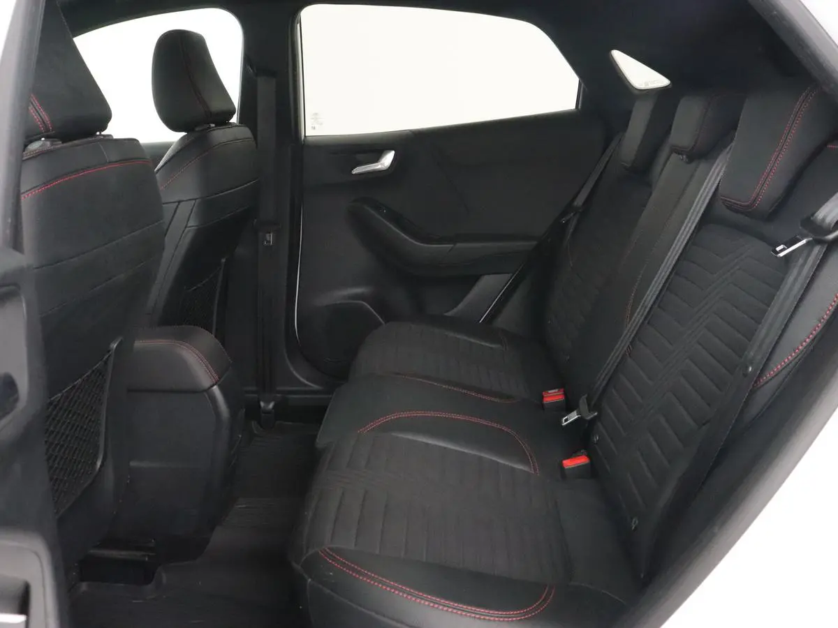 1.0 EcoBoost Hybrid ST-Line X | Adaptive cruise | Camera | Half leder | B&O Sound | Carplay | Navigatie | Digital Cockpit | Full LED | Dodehoek detectie | Climate control | Bluetooth