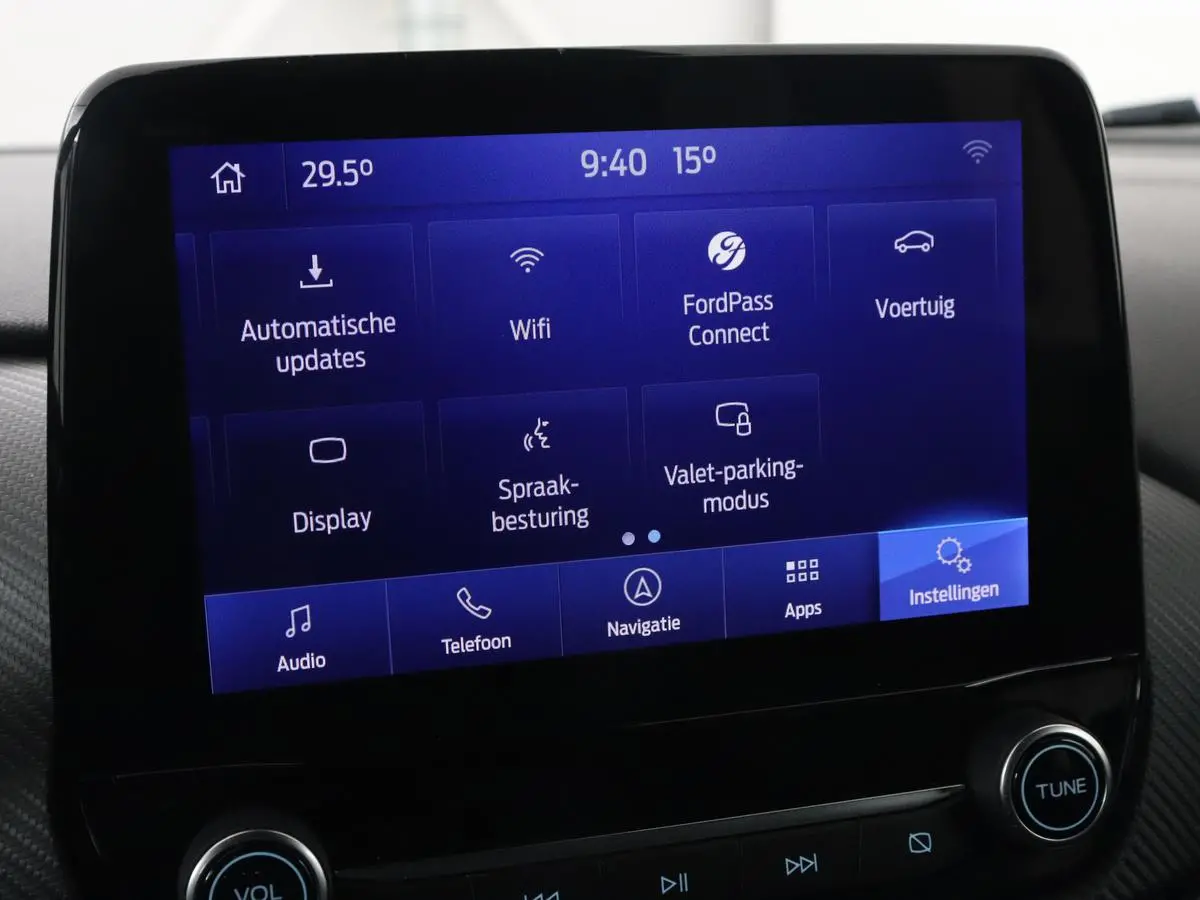 1.0 EcoBoost Hybrid ST-Line X | Adaptive cruise | Camera | Half leder | B&O Sound | Carplay | Navigatie | Digital Cockpit | Full LED | Dodehoek detectie | Climate control | Bluetooth