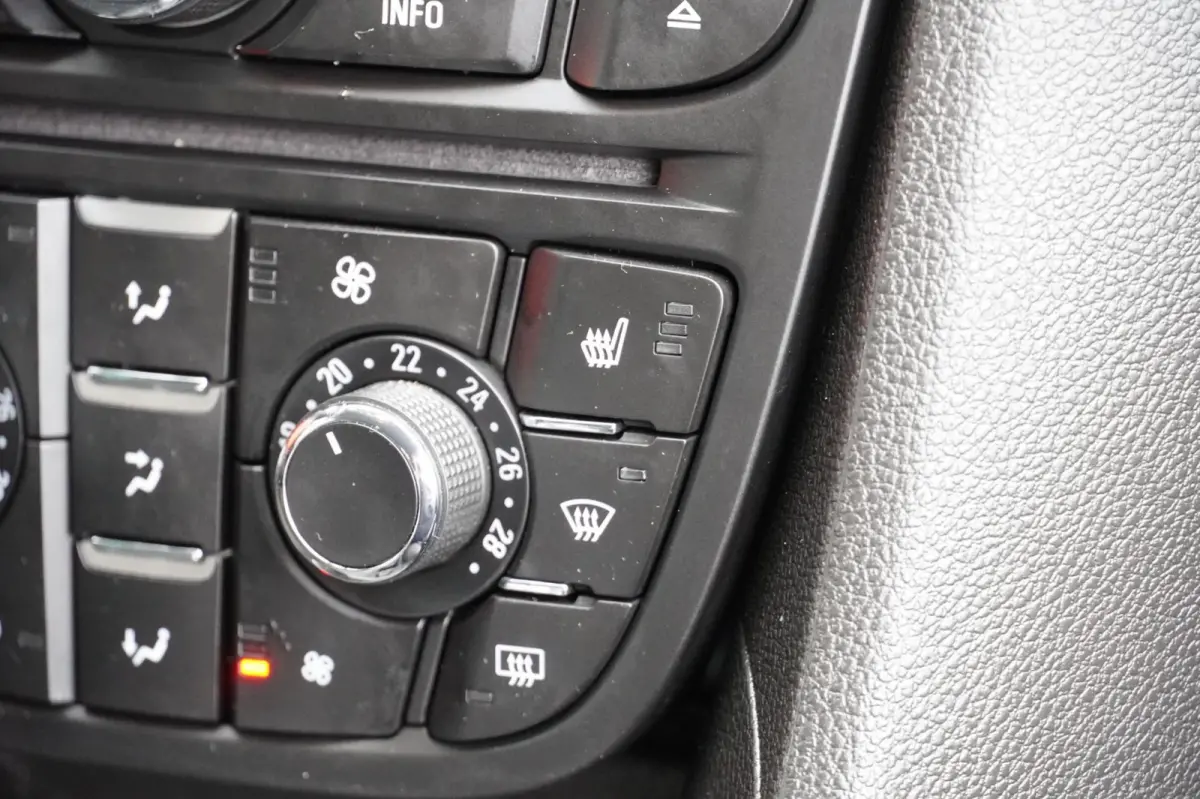 1.4 Turbo Blitz NAP Clima/Cruise/Navi/Winterpak.