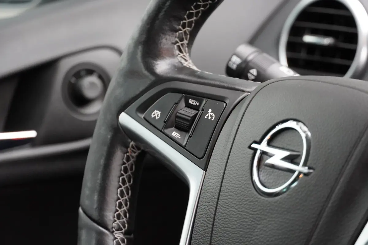 1.4 Turbo Blitz NAP Clima/Cruise/Navi/Winterpak.