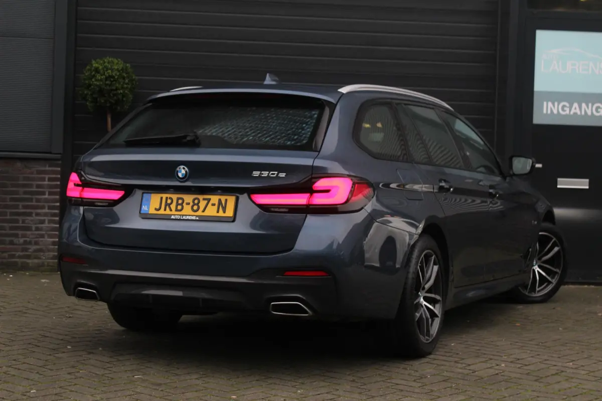 530e M-Sport | Stuur en Stoelverwarming | Sfeerverlichting