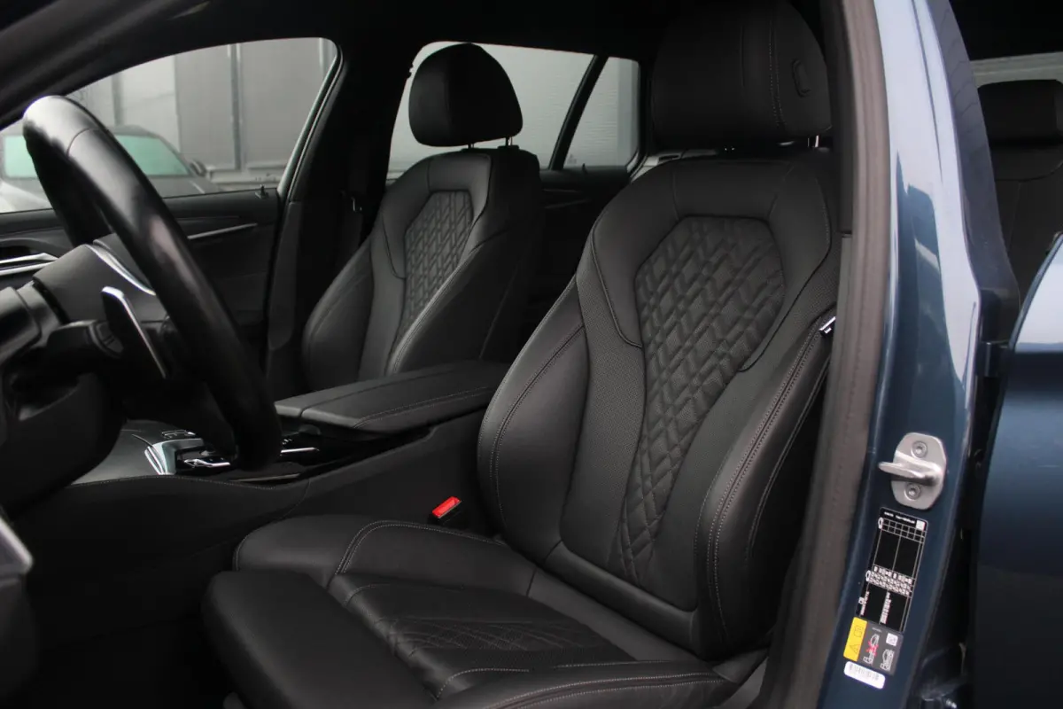 530e M-Sport | Stuur en Stoelverwarming | Sfeerverlichting