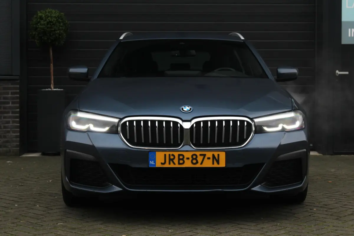 530e M-Sport | Stuur en Stoelverwarming | Sfeerverlichting