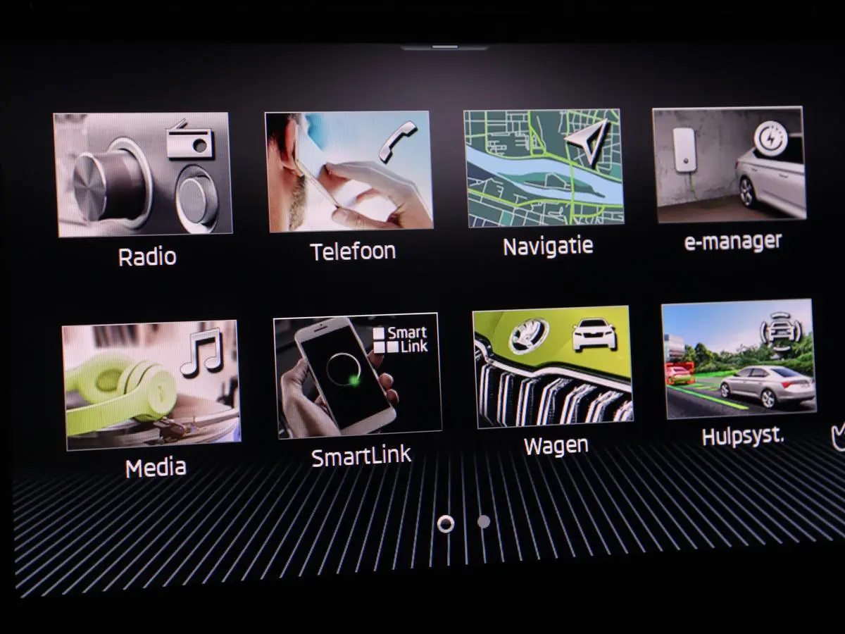 1.4 TSI iV Business Edition | Trekhaak | Stoel & stuurverwarming | Camera | Carplay | Memory | Navigatie | Full LED | Climate control | Parkeerhulp