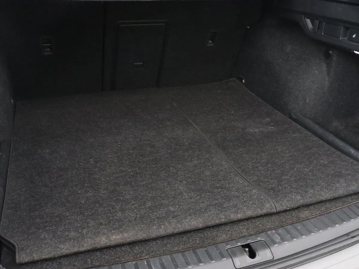 1.4 TSI RS iV PHEV Business | Stoelverwarming | Adaptive cruise | Matrix LED | Side Assist | Camera | Carplay | Navigatie | Sfeerverlichting | Virtual Cockpit | Sportstoelen | Plug In