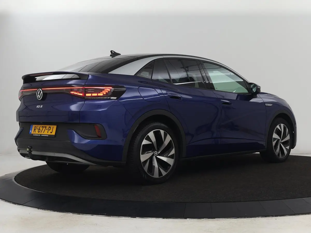 ID.5 Pro 77 kWh | Trekhaak | Stoelverwarming | Matrix LED | Camera | Carplay | Keyless | Stuurverwarming | Adaptive cruise | Navigatie | 20'' | Park Assist