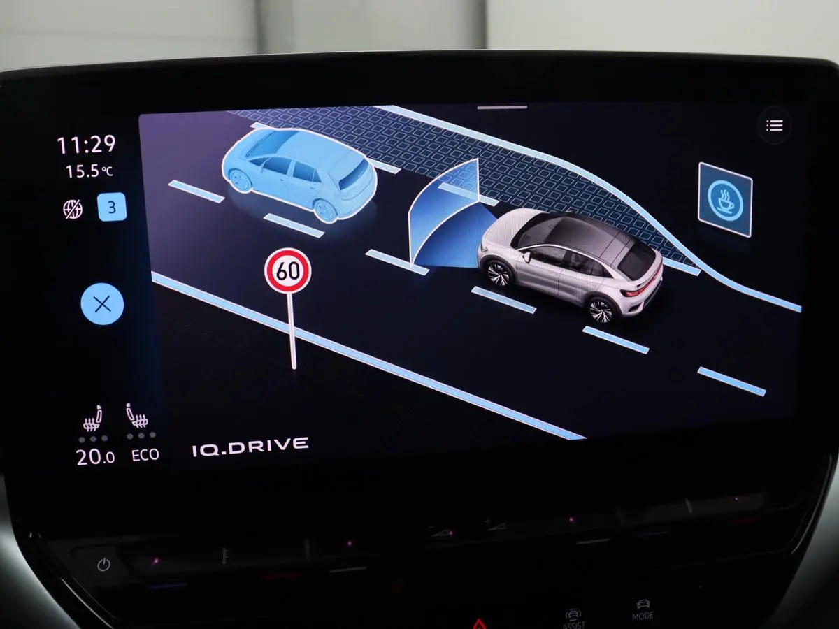 ID.5 Pro 77 kWh | Trekhaak | Stoelverwarming | Matrix LED | Camera | Carplay | Keyless | Stuurverwarming | Adaptive cruise | Navigatie | 20'' | Park Assist