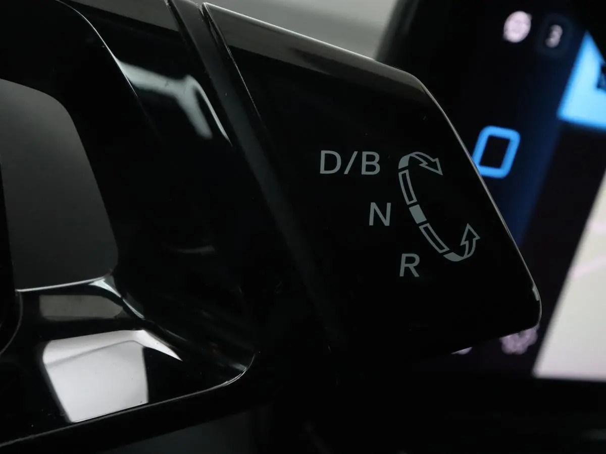 ID.5 Pro 77 kWh | Trekhaak | Stoelverwarming | Matrix LED | Camera | Carplay | Keyless | Stuurverwarming | Adaptive cruise | Navigatie | 20'' | Park Assist