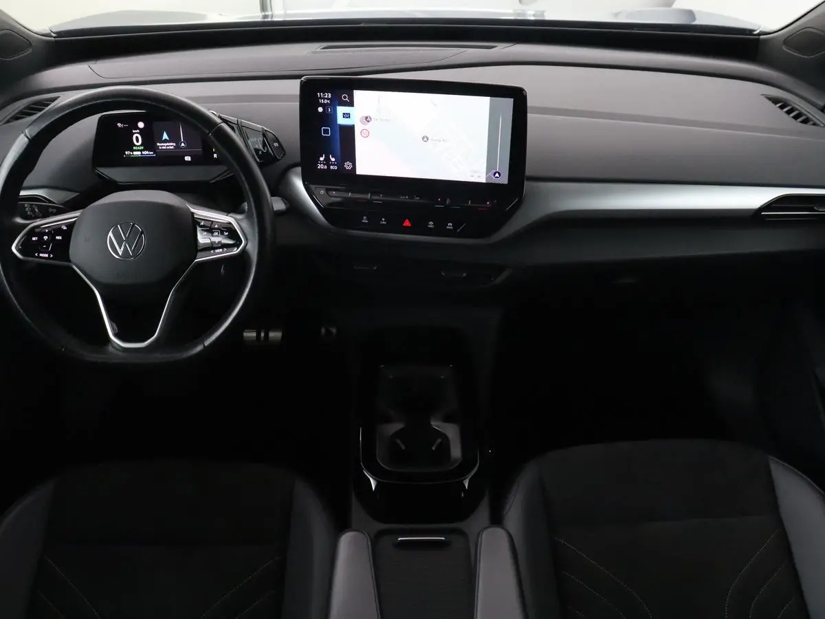 ID.5 Pro 77 kWh | Trekhaak | Stoelverwarming | Matrix LED | Camera | Carplay | Keyless | Stuurverwarming | Adaptive cruise | Navigatie | 20'' | Park Assist