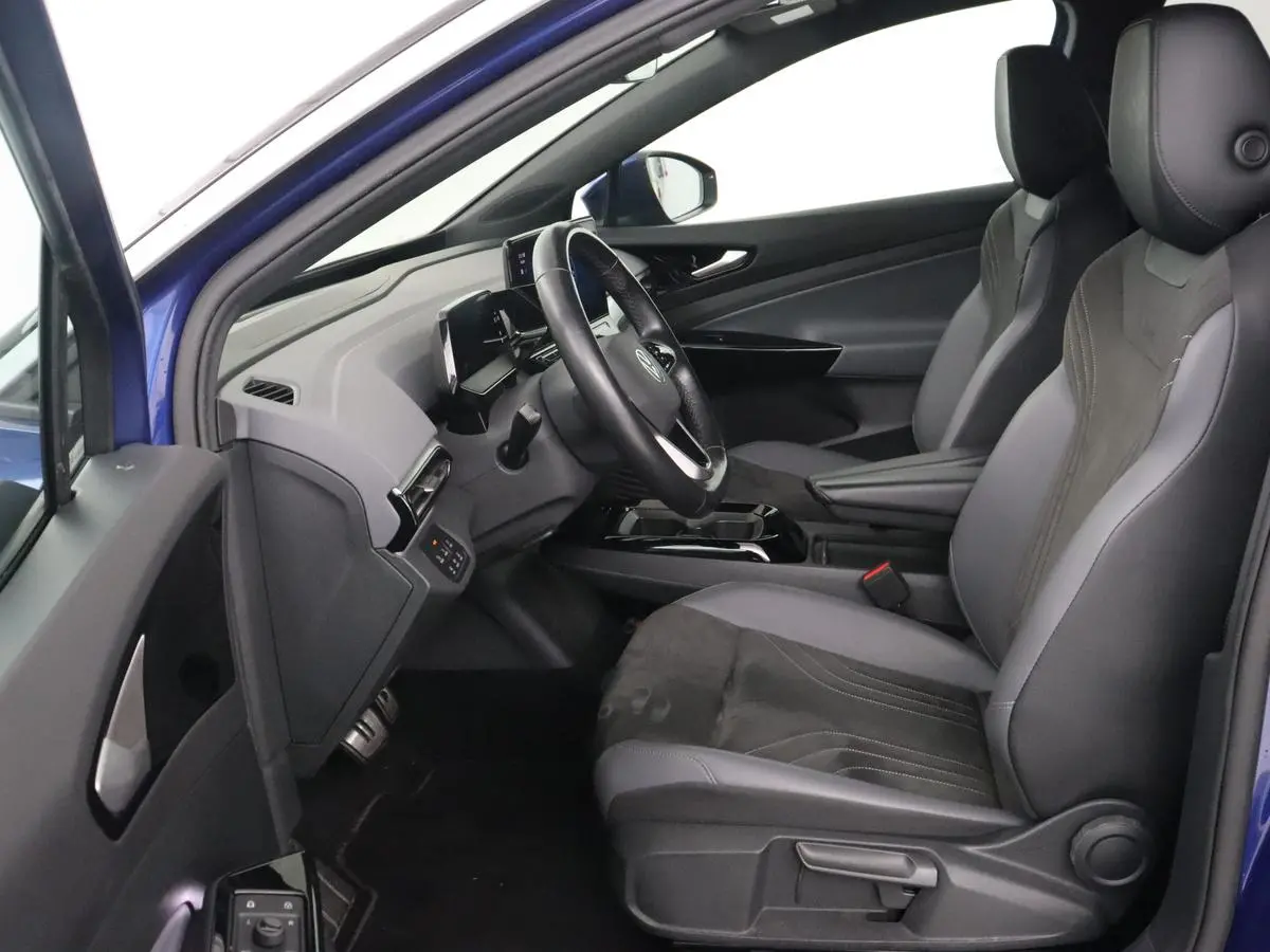 ID.5 Pro 77 kWh | Trekhaak | Stoelverwarming | Matrix LED | Camera | Carplay | Keyless | Stuurverwarming | Adaptive cruise | Navigatie | 20'' | Park Assist
