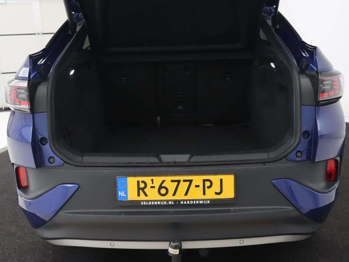 ID.5 Pro 77 kWh | Trekhaak | Stoelverwarming | Matrix LED | Camera | Carplay | Keyless | Stuurverwarming | Adaptive cruise | Navigatie | 20'' | Park Assist