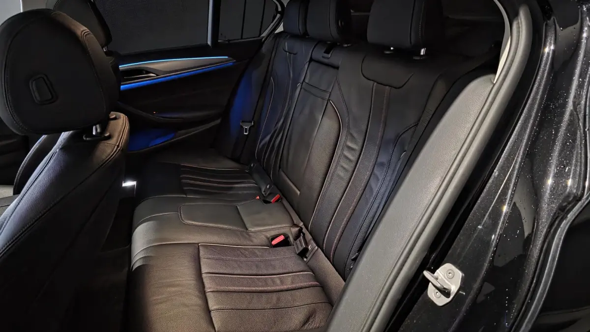 530e Executive | 360 Camera | Glazen schuif-/kanteldak | Facelift