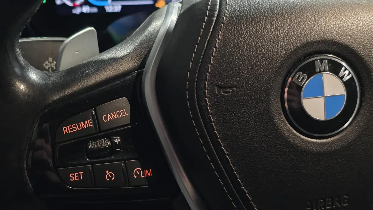 530e Executive | 360 Camera | Glazen schuif-/kanteldak | Facelift