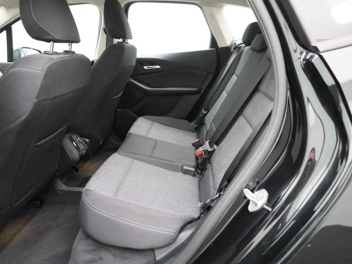 230e xDrive | AUTOMAAT | TREKHAAK | HEAD-UP DISPLAY | 360 CAMERA | NAVIGATIE | MEMORY STOELEN | STOELVERWARMING |