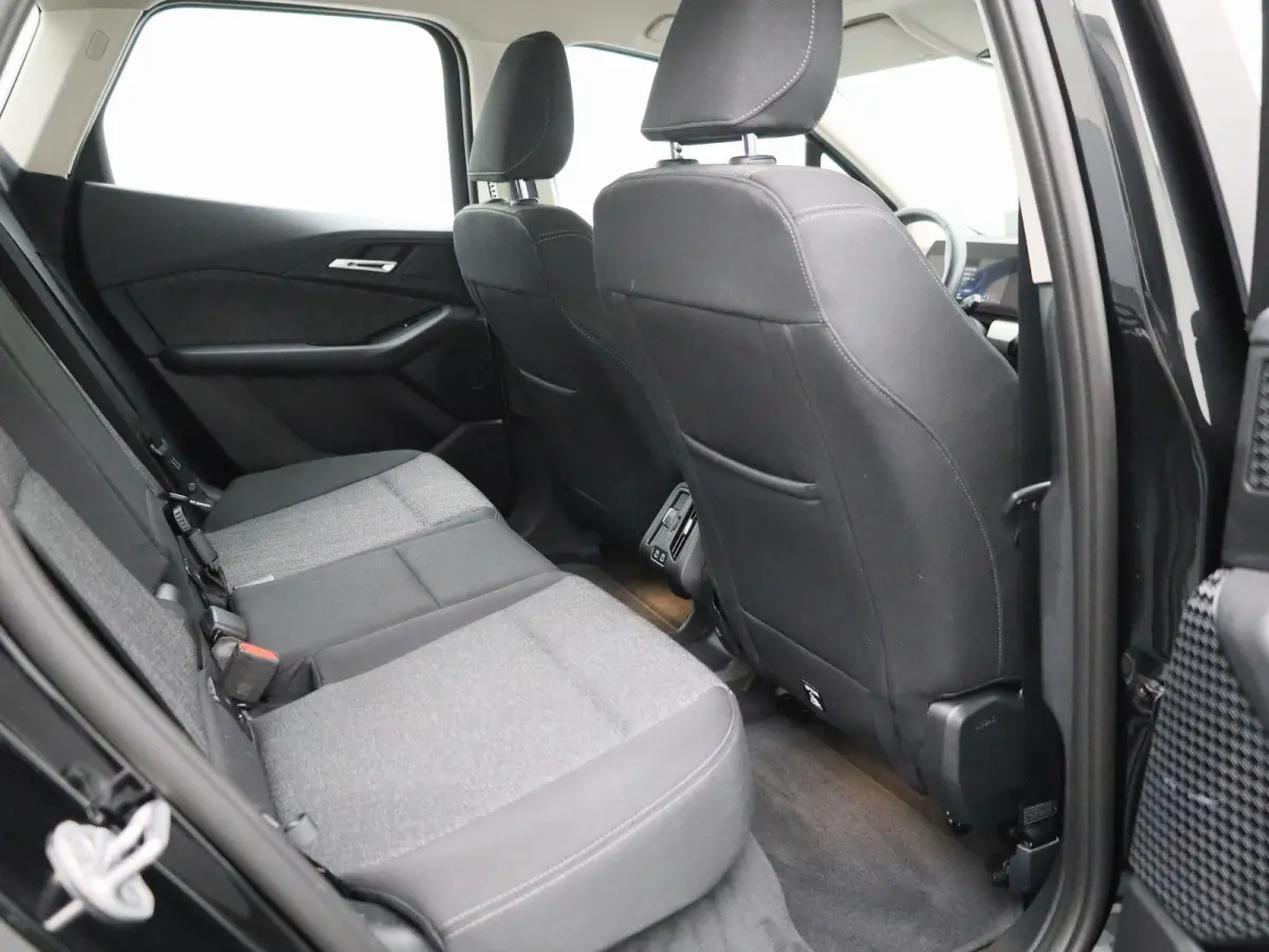 230e xDrive | AUTOMAAT | TREKHAAK | HEAD-UP DISPLAY | 360 CAMERA | NAVIGATIE | MEMORY STOELEN | STOELVERWARMING |