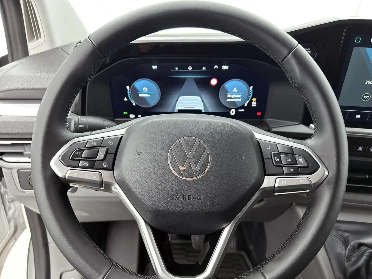 2.0 TDI L1H1 28 Life | BPM VRIJ | 70 Liter tank | Apple carplay / Andriod carplay | Handgeschakeld | Trekhaak |