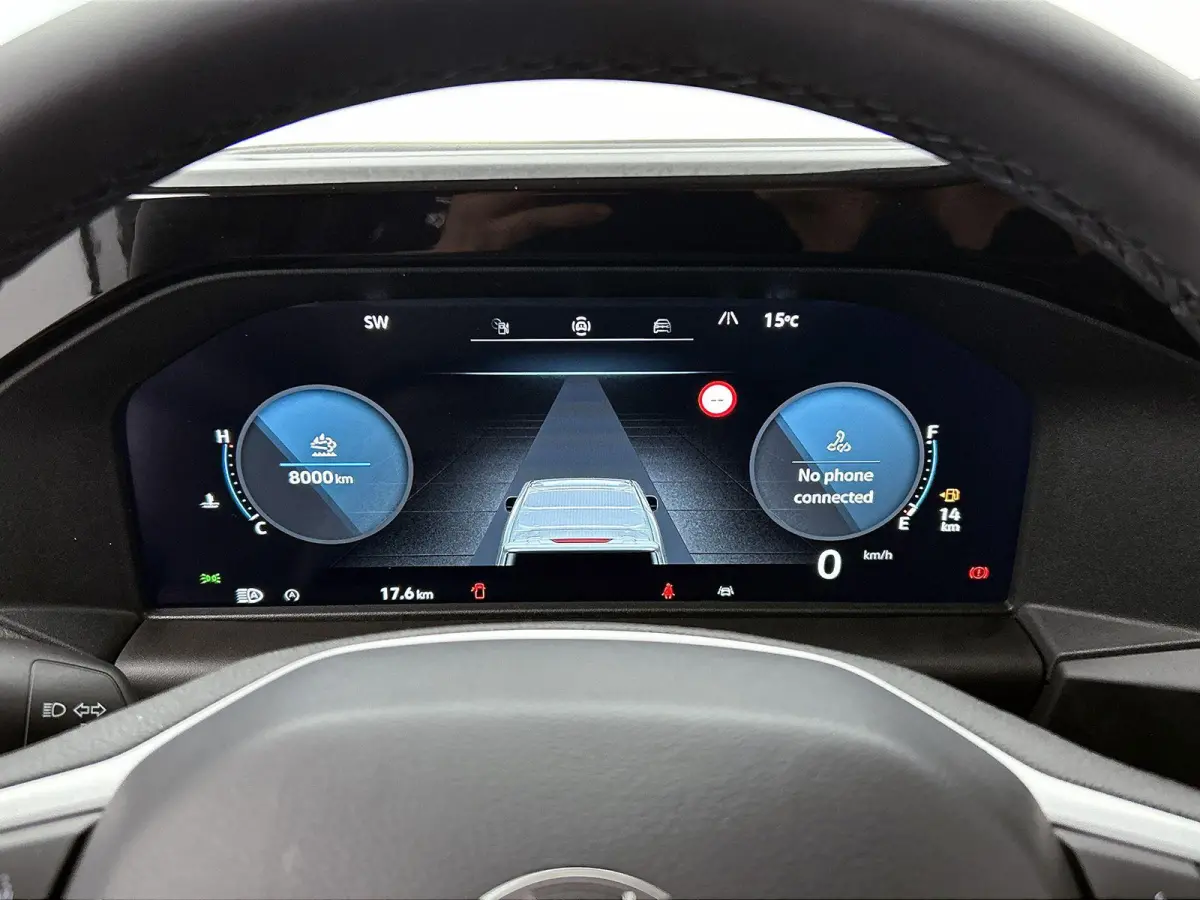 2.0 TDI L1H1 28 Life | BPM VRIJ | 70 Liter tank | Apple carplay / Andriod carplay | Handgeschakeld | Trekhaak |