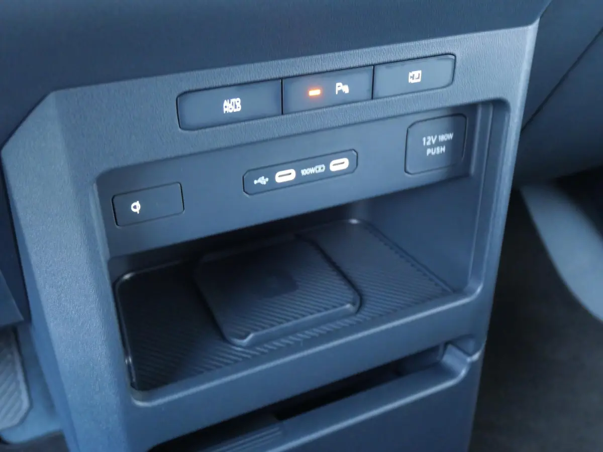 Plus 71.2 kWh | Cruise | Clima | Navi | carplay | Keyless | Stoel-stuurverwarming |