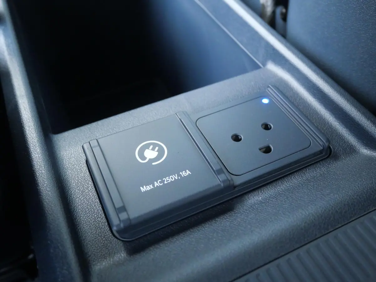 Plus 71.2 kWh | Cruise | Clima | Navi | carplay | Keyless | Stoel-stuurverwarming |