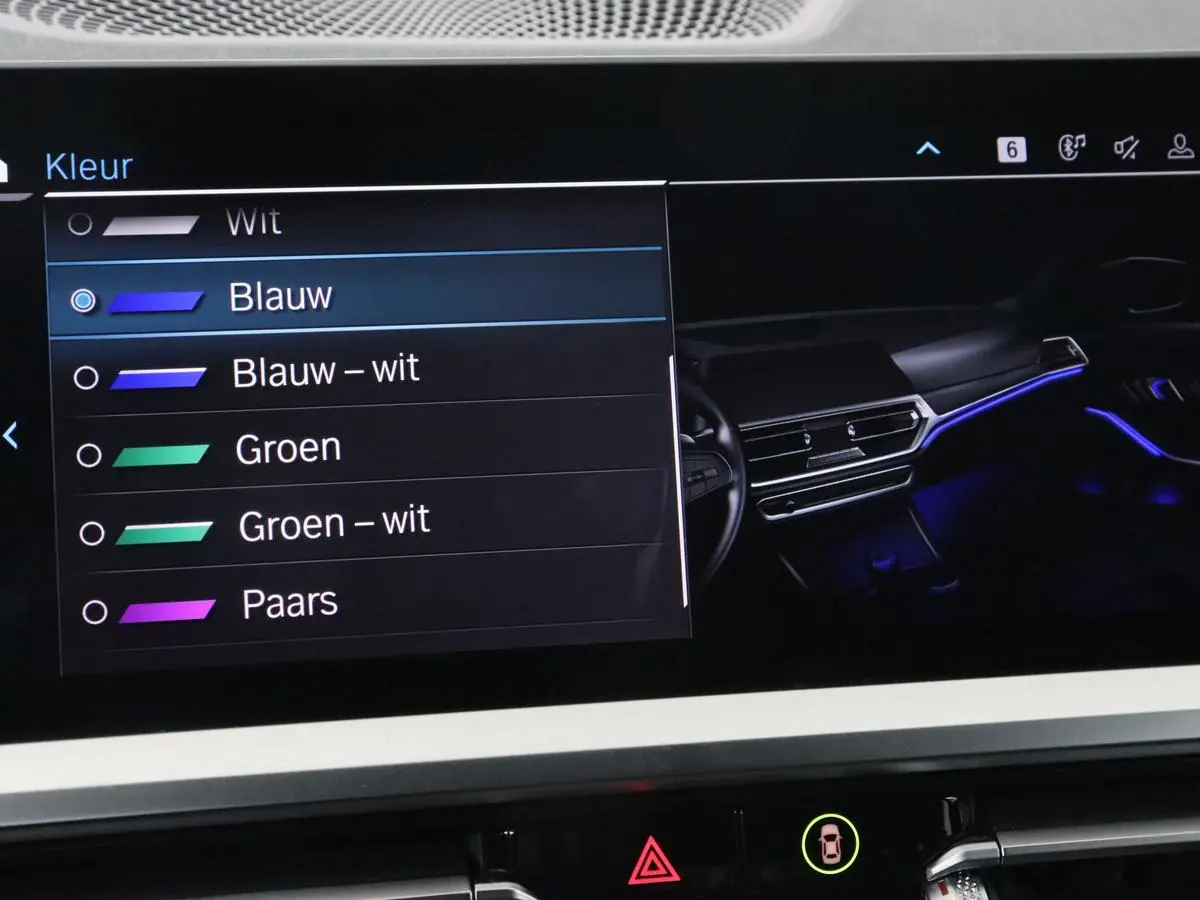 330e M Sport | Leder | Stoelverwarming | Carplay | Sportstoelen | Laserlicht | Live Cockpit | Sfeerverlichting | Navigatie | Parkeerhulp | Climate control | Bluetooth | Cruise control