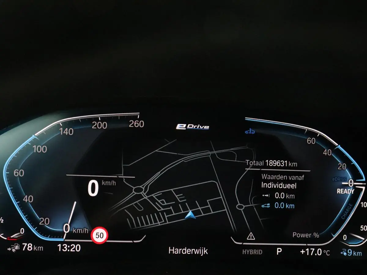 330e M Sport | Leder | Stoelverwarming | Carplay | Sportstoelen | Laserlicht | Live Cockpit | Sfeerverlichting | Navigatie | Parkeerhulp | Climate control | Bluetooth | Cruise control