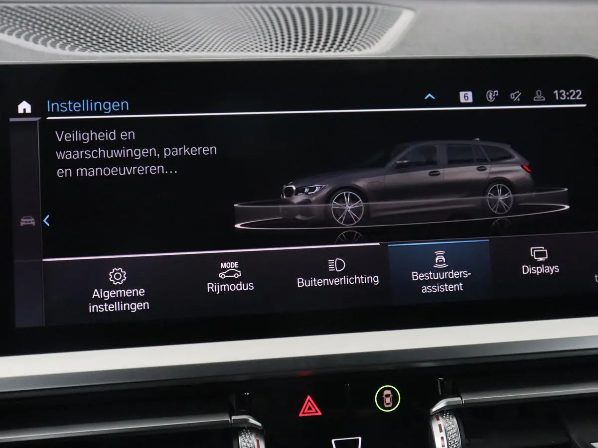 330e M Sport | Leder | Stoelverwarming | Carplay | Sportstoelen | Laserlicht | Live Cockpit | Sfeerverlichting | Navigatie | Parkeerhulp | Climate control | Bluetooth | Cruise control