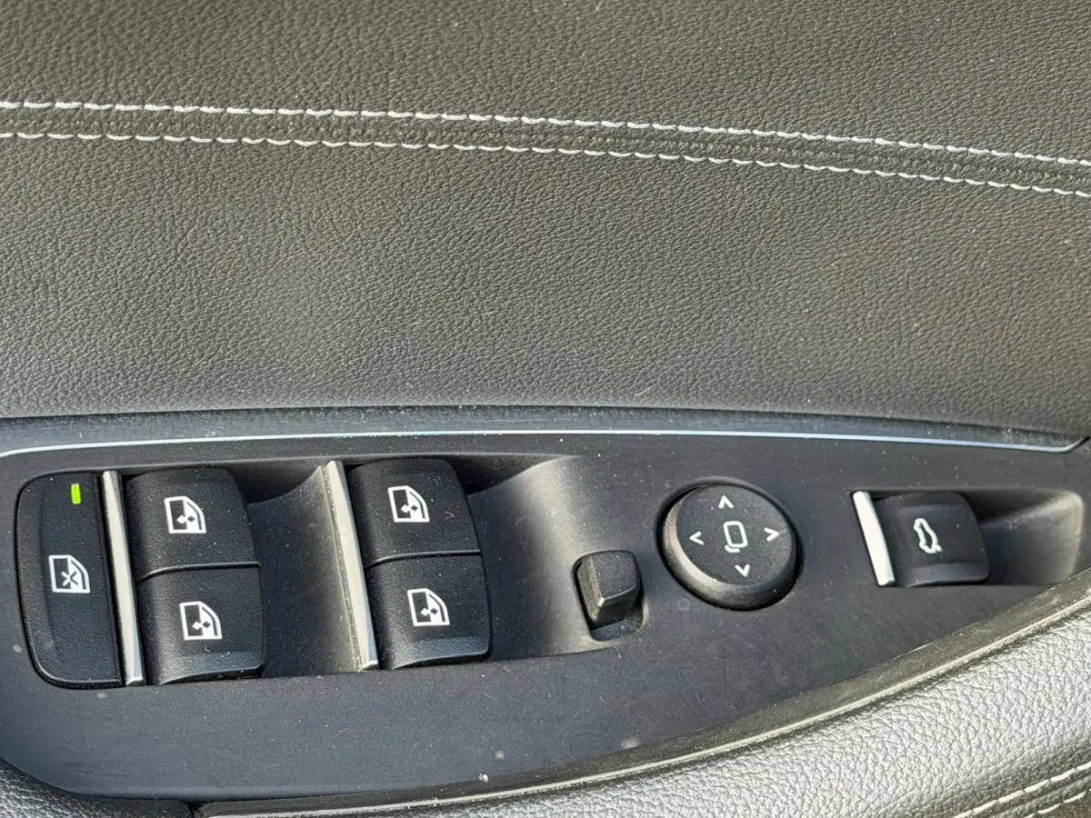 SDrive20i High Executive PANO 1E EIGENAAR